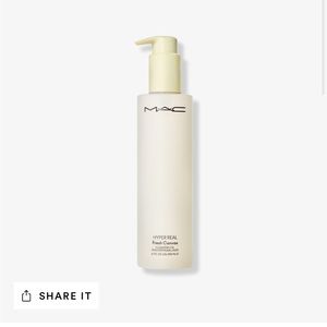 Mac Hyper Real Fresh Canvas Cleansing Oil